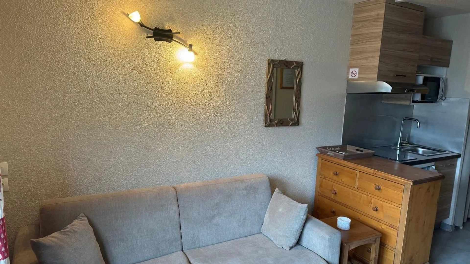 Studio Renove Avec Balcon Et Wifi, Animaux Acceptes, Ski Aux Pieds A Tignes - Fr-1-502-590
